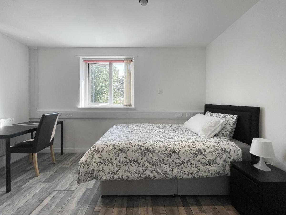 Bright, Warm & Cozy House In Harpurhey Apartment Манчестър Екстериор снимка