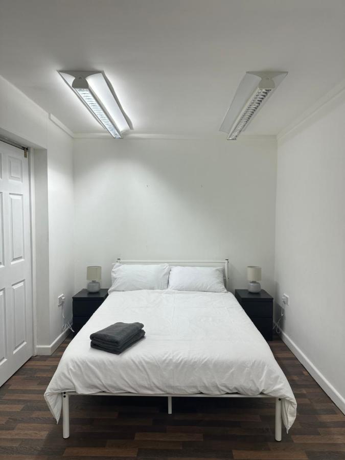 Bright, Warm & Cozy House In Harpurhey Apartment Манчестър Екстериор снимка