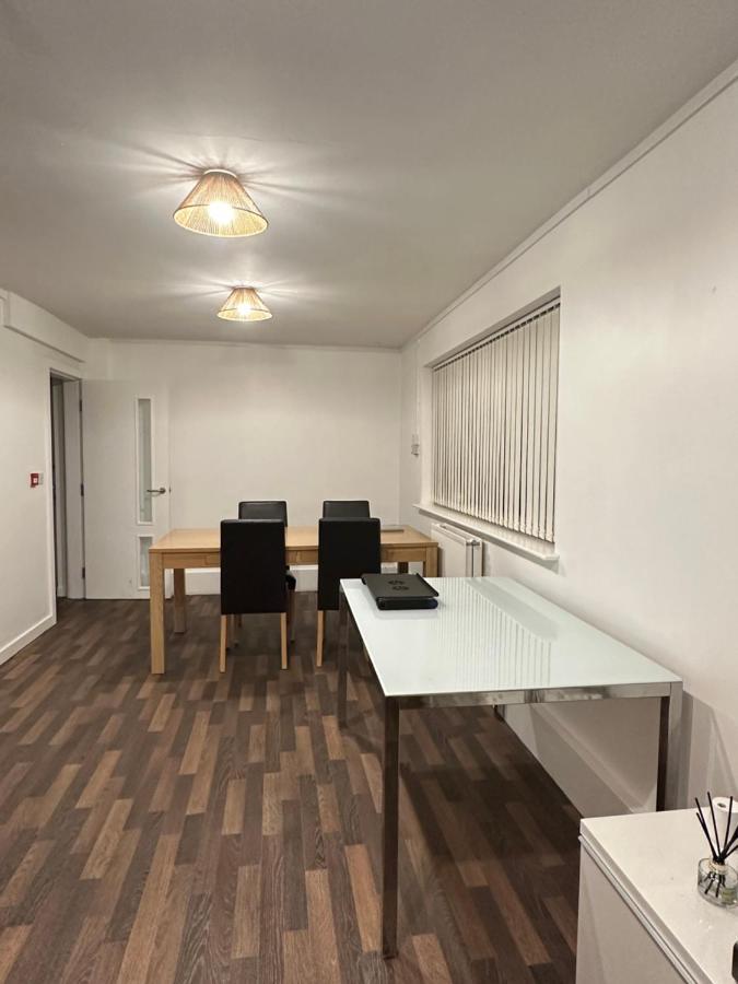 Bright, Warm & Cozy House In Harpurhey Apartment Манчестър Екстериор снимка