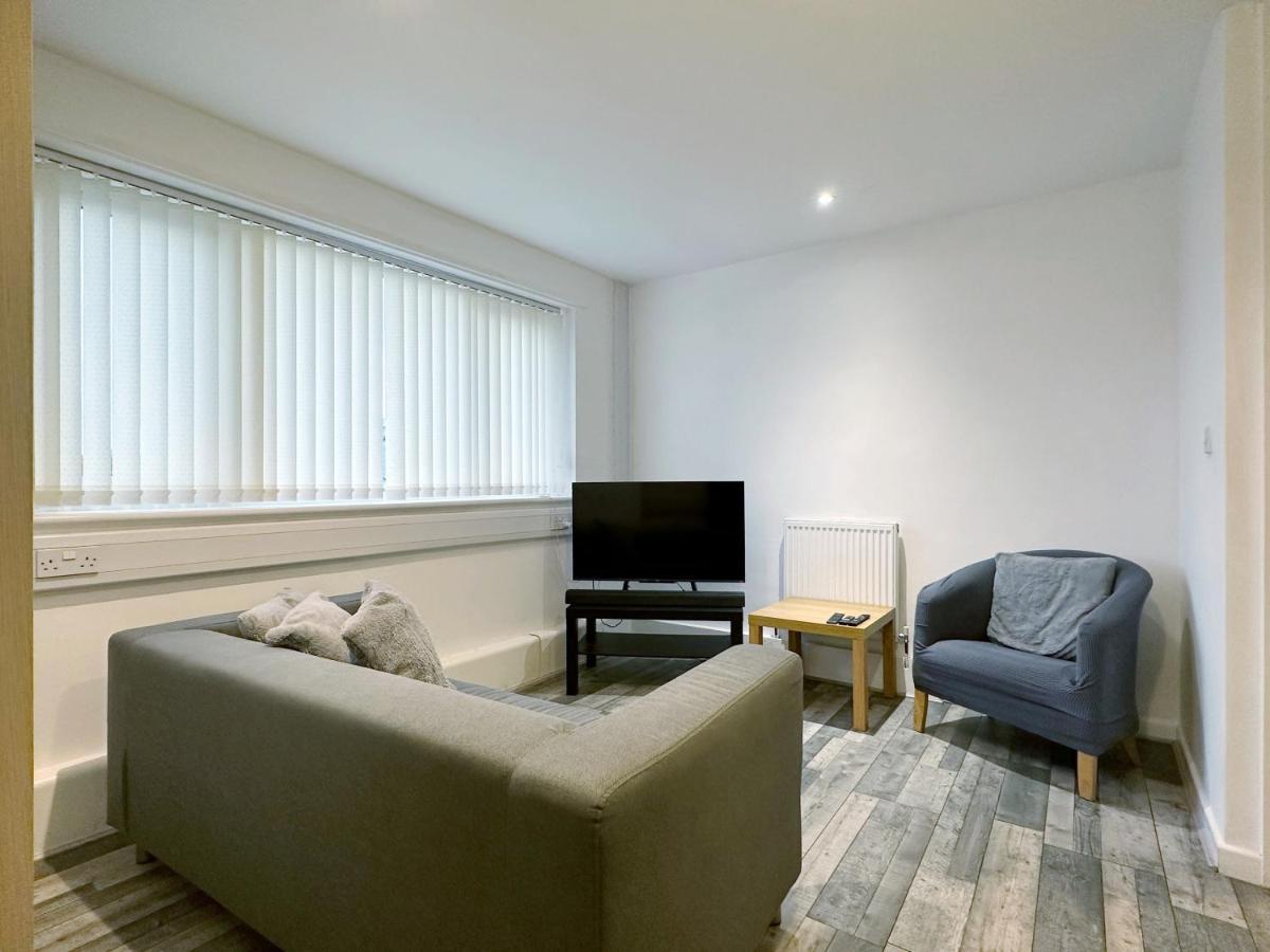 Bright, Warm & Cozy House In Harpurhey Apartment Манчестър Екстериор снимка